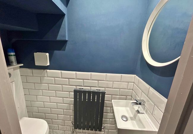 House in Ascot - Ascot - Stunning - Four Bedroom (Three Bathroom) House with Garden Office  House in Ascot - Ascot - Stunning - Four Bedroom (Three Bathroom) House with Garden Office