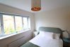 Apartment in Wokingham - Wokingham - Contemporary, Spacious - Three Bedroom (Two Bathroom) Apartment