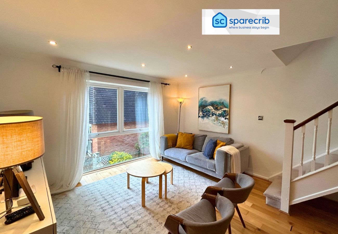 House in London - London Putney: Exquisite, Spacious, Four Bed (Two Bath) House