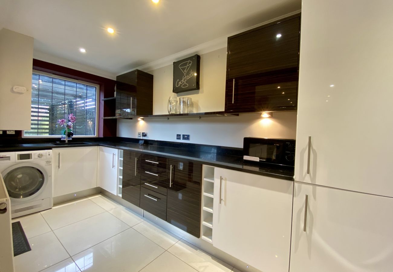 House in Binfield - Binfield: Beautiful Five Bedroom House 