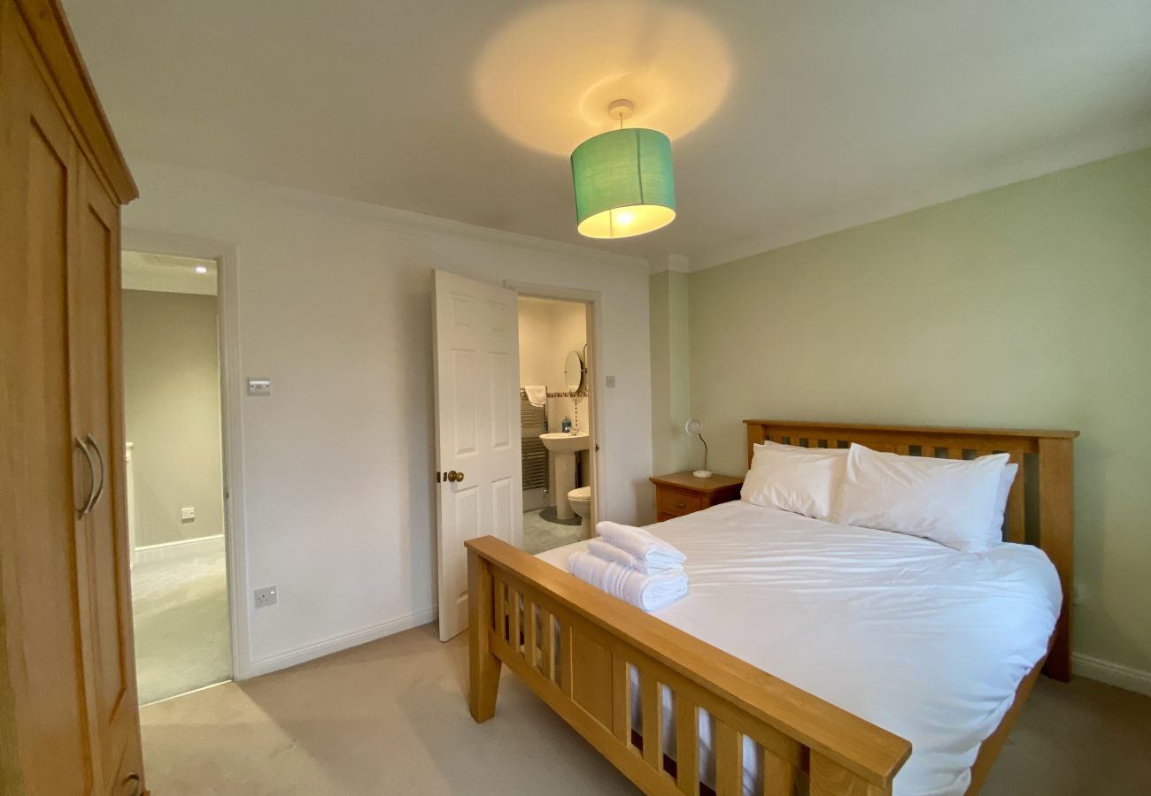 House in Binfield - Binfield: Beautiful Five Bedroom House 