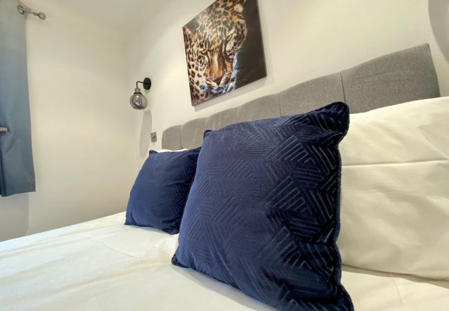 House in Bracknell - Bracknell / Wokingham Gorgeous Three Bedroom House  House in Bracknell - Bracknell / Wokingham Gorgeous Three Bedroom House