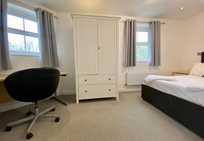 House in Bracknell - Bracknell / Wokingham Gorgeous Three Bedroom House  House in Bracknell - Bracknell / Wokingham Gorgeous Three Bedroom House