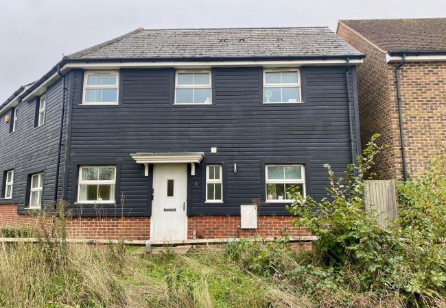 House in Bracknell - Bracknell / Wokingham Gorgeous Three Bedroom House  House in Bracknell - Bracknell / Wokingham Gorgeous Three Bedroom House