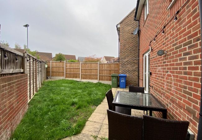 House in Bracknell - Bracknell / Wokingham Gorgeous Three Bedroom House  House in Bracknell - Bracknell / Wokingham Gorgeous Three Bedroom House