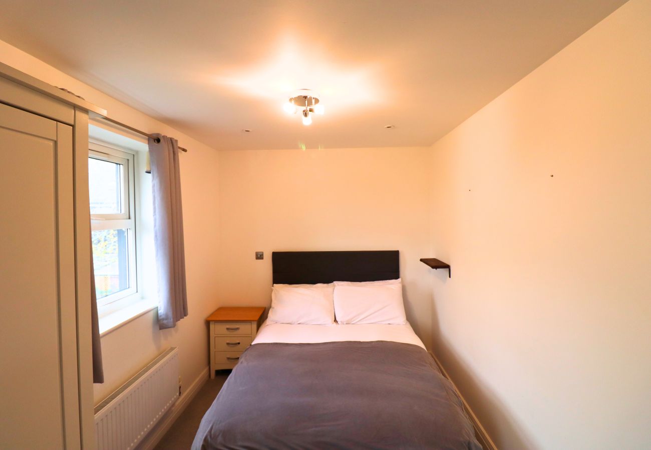 House in Bracknell - Bracknell / Wokingham Gorgeous Three Bedroom House 