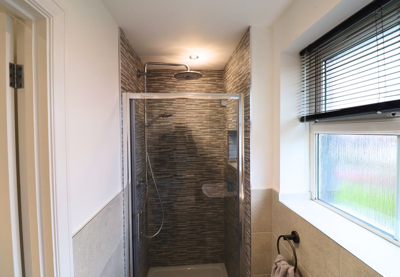House in Bracknell - Bracknell / Wokingham Gorgeous Three Bedroom House 