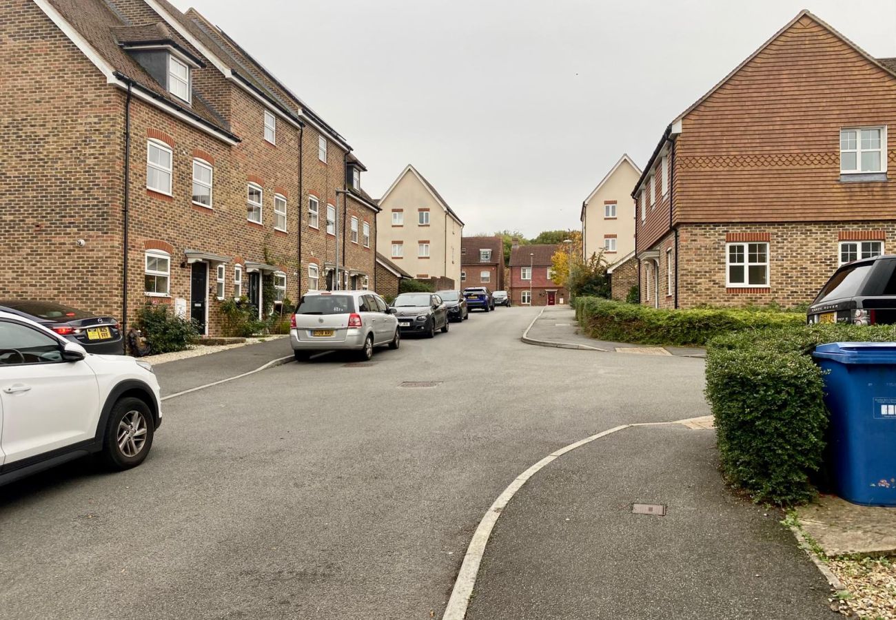 House in Bracknell - Bracknell / Wokingham Gorgeous Three Bedroom House 