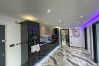 Apartment in Maidenhead - Maidenhead Fabulous Stylish Two Bedroom Penthouse 