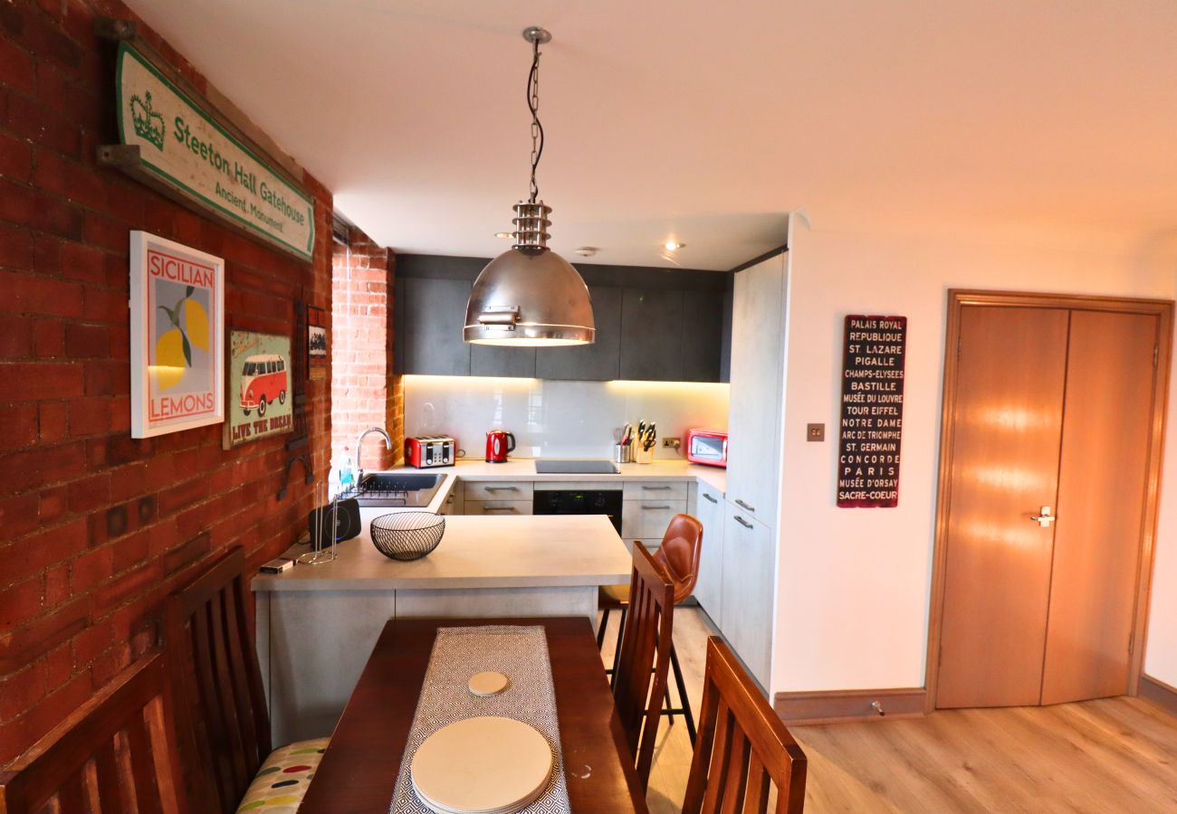 Apartment in Addlestone - Addlestone Contemporary Stunning Two Bedroom Apartment 