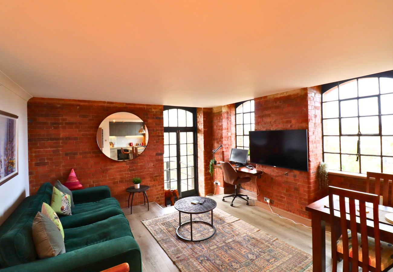 Apartment in Addlestone - Addlestone Contemporary Stunning Two Bedroom Apartment 