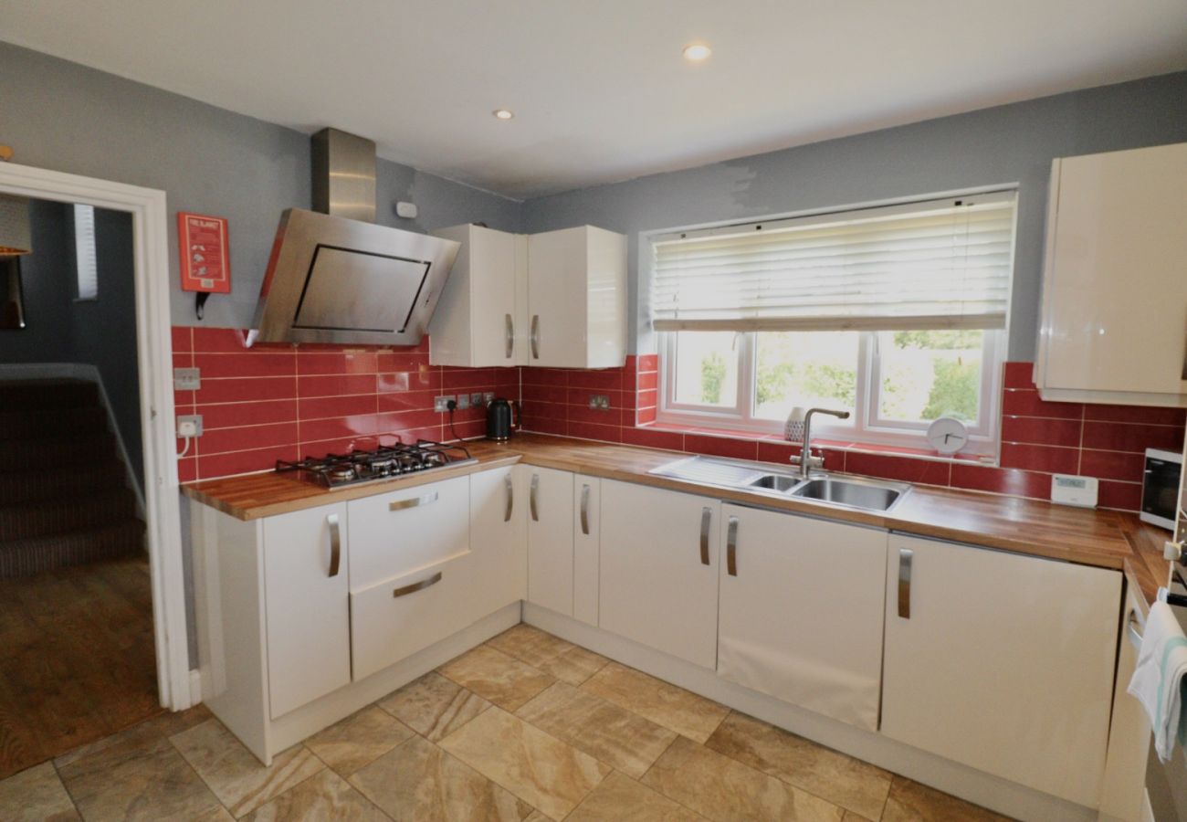 House in Sunningdale - Sunningdale, Spacious, Stylish Four Bedroom House 