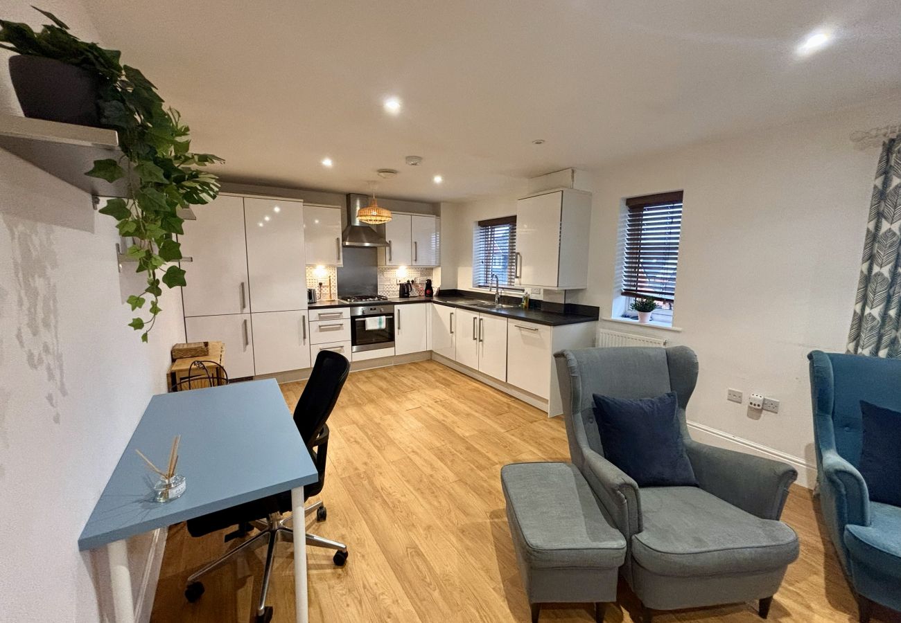 Apartment in Bracknell - Bracknell Stylish 2 Bedroom Top Floor Apartment 