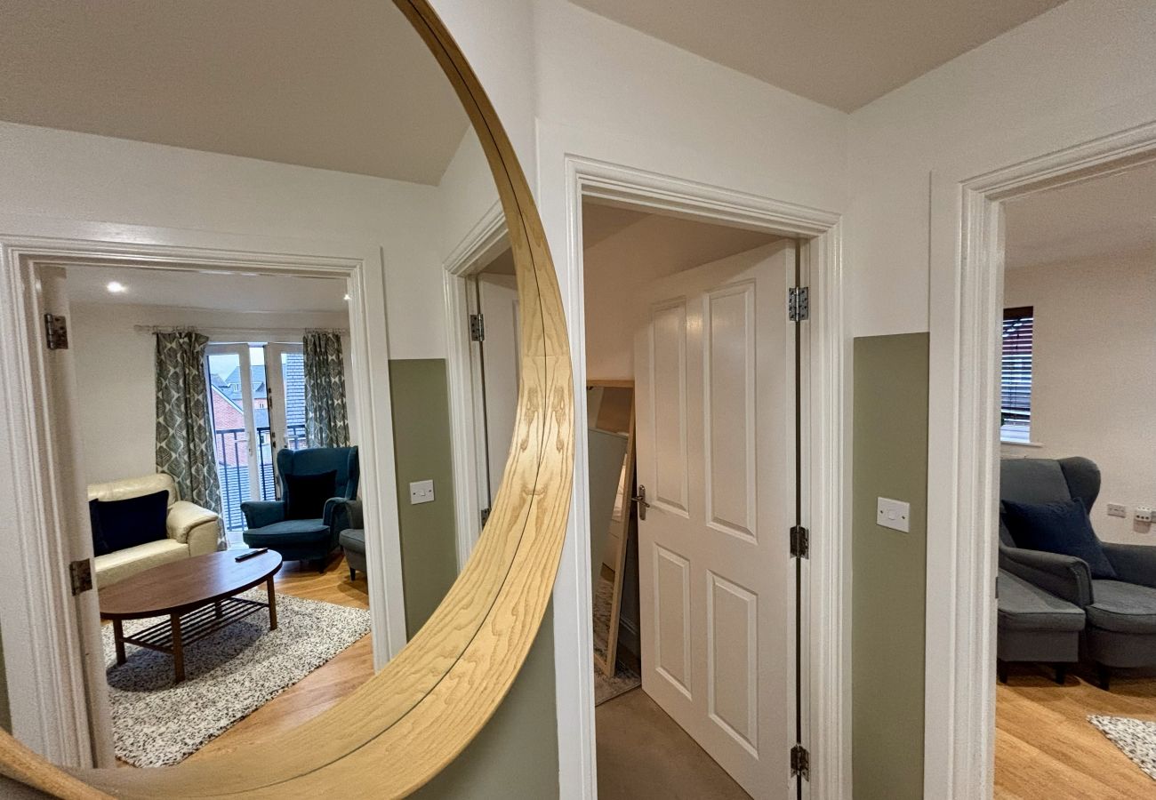 Apartment in Bracknell - Bracknell Stylish 2 Bedroom Top Floor Apartment 