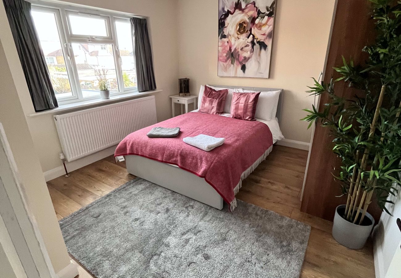 House in Burnham - Burnham / Slough Spacious Six Bedroom House 