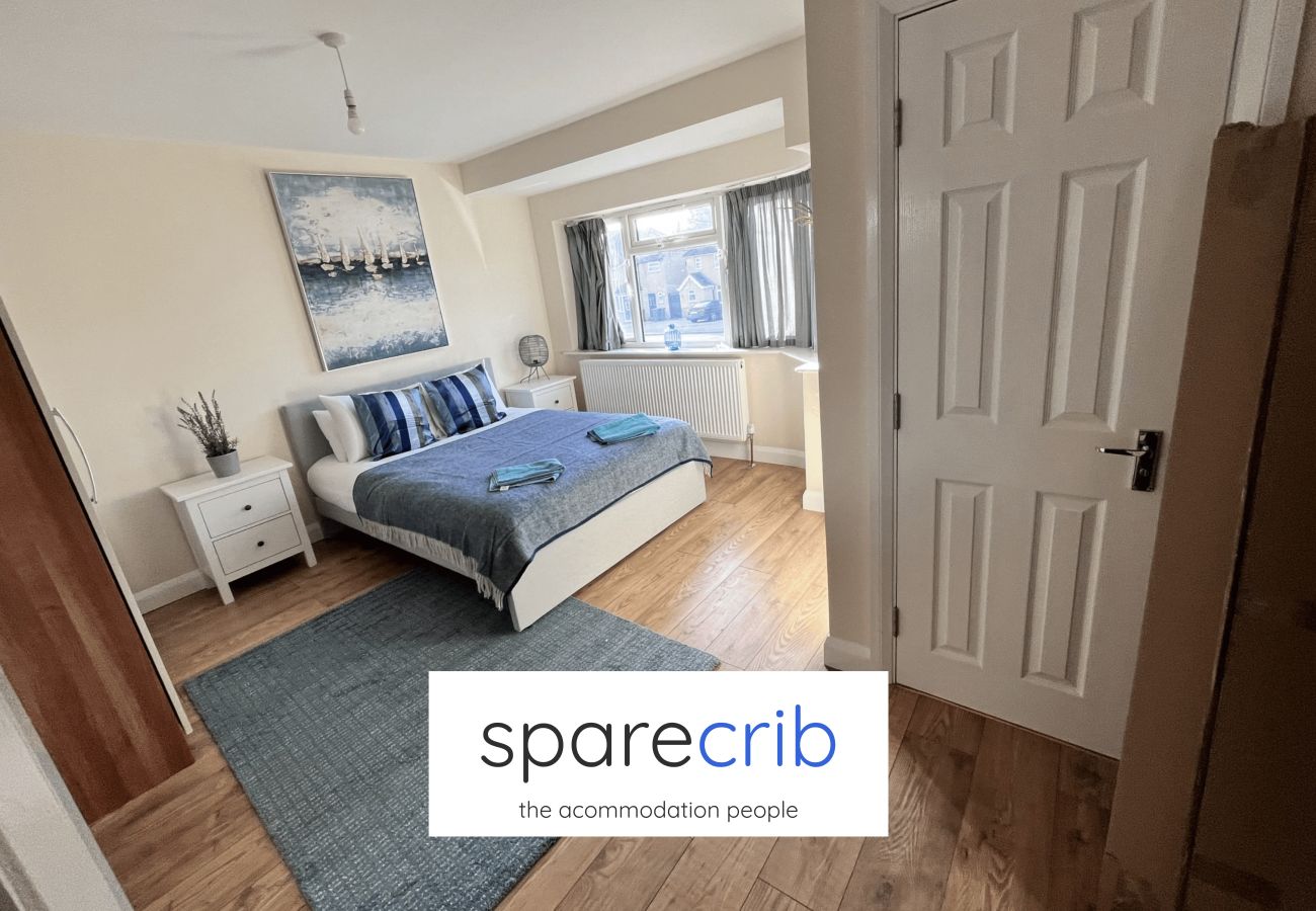 House in Burnham - Burnham / Slough Spacious Six Bedroom House 