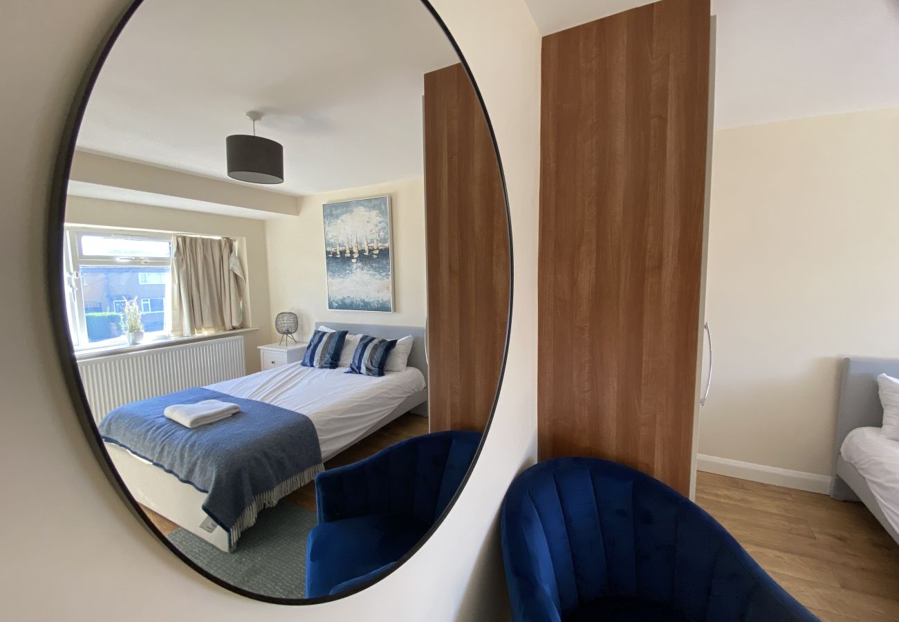 House in Burnham - Burnham / Slough Spacious Six Bedroom House 