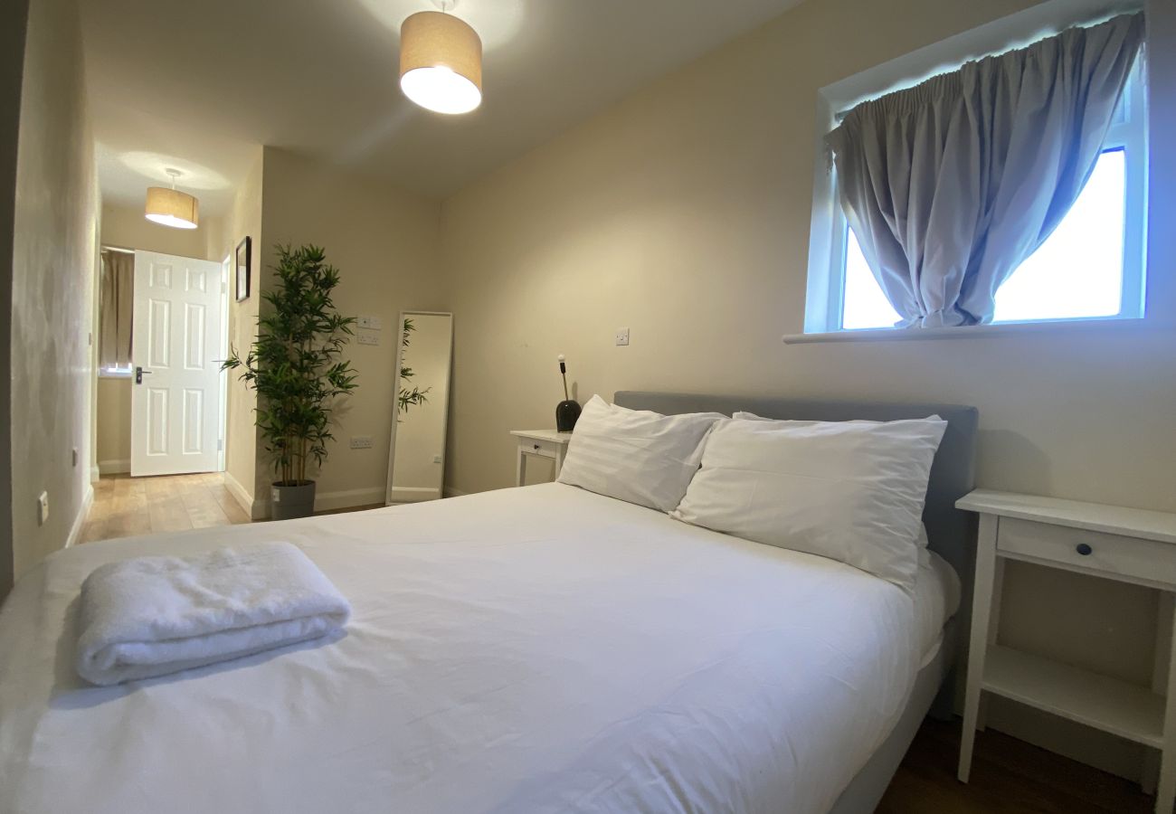 House in Burnham - Burnham / Slough Spacious Six Bedroom House 