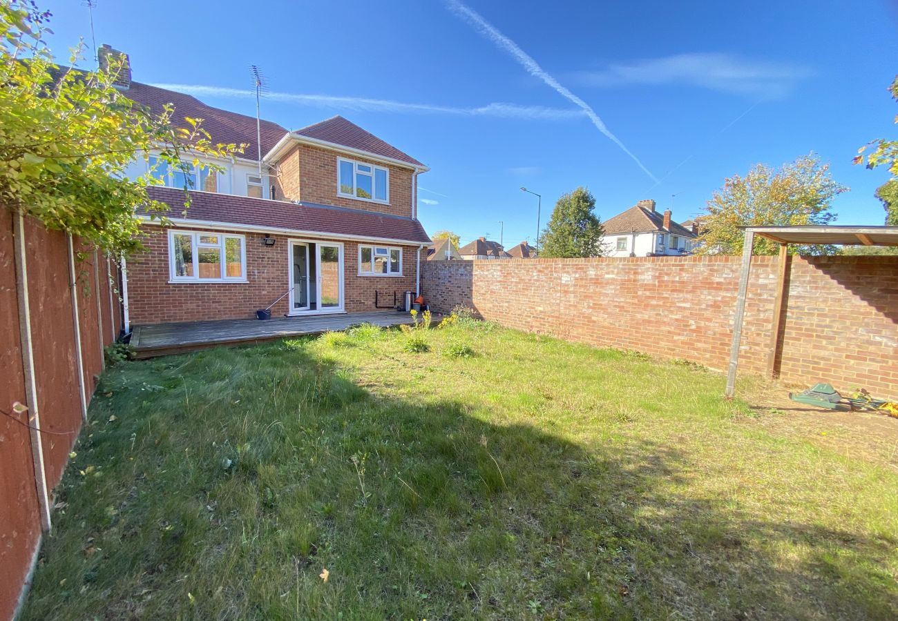 House in Burnham - Burnham / Slough Spacious Six Bedroom House 