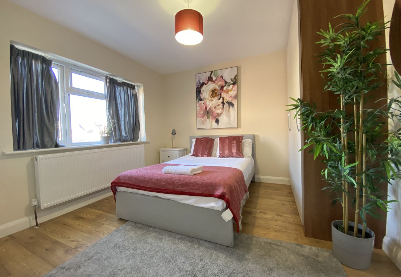 House in Burnham - Burnham / Slough Spacious Six Bedroom House 