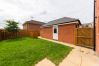 House in Langley - Langley, Spacious, Modern Three Bedroom Family Home 