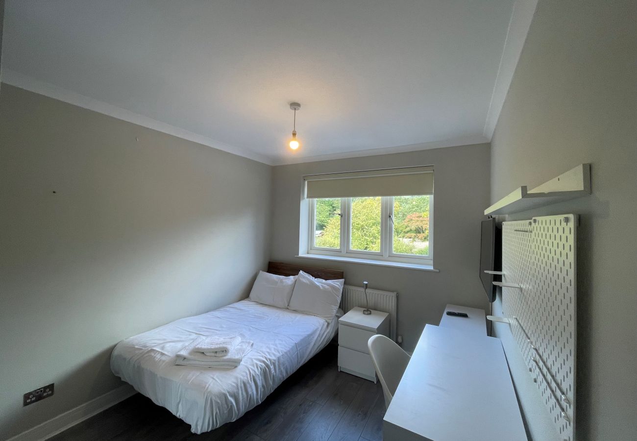 House in Balloch - Generic One Bedroom House 