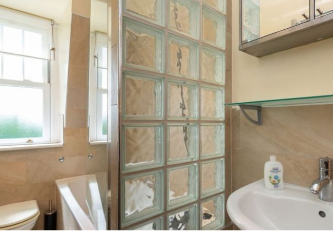 Cottage in Gullane - North Berwick Gorgeous Three Bedroom House  Cottage in Gullane - North Berwick Gorgeous Three Bedroom House