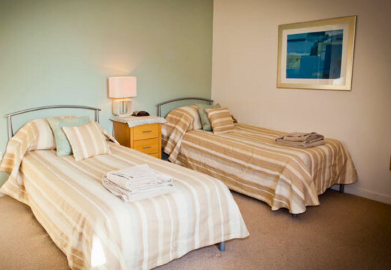 Cottage in West Fenton - West Fenton Beautiful Three Bedroom Cottage 