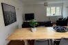 Apartment in Wokingham - Wokingham Contemporary Modern Two Bedroom Apartment 