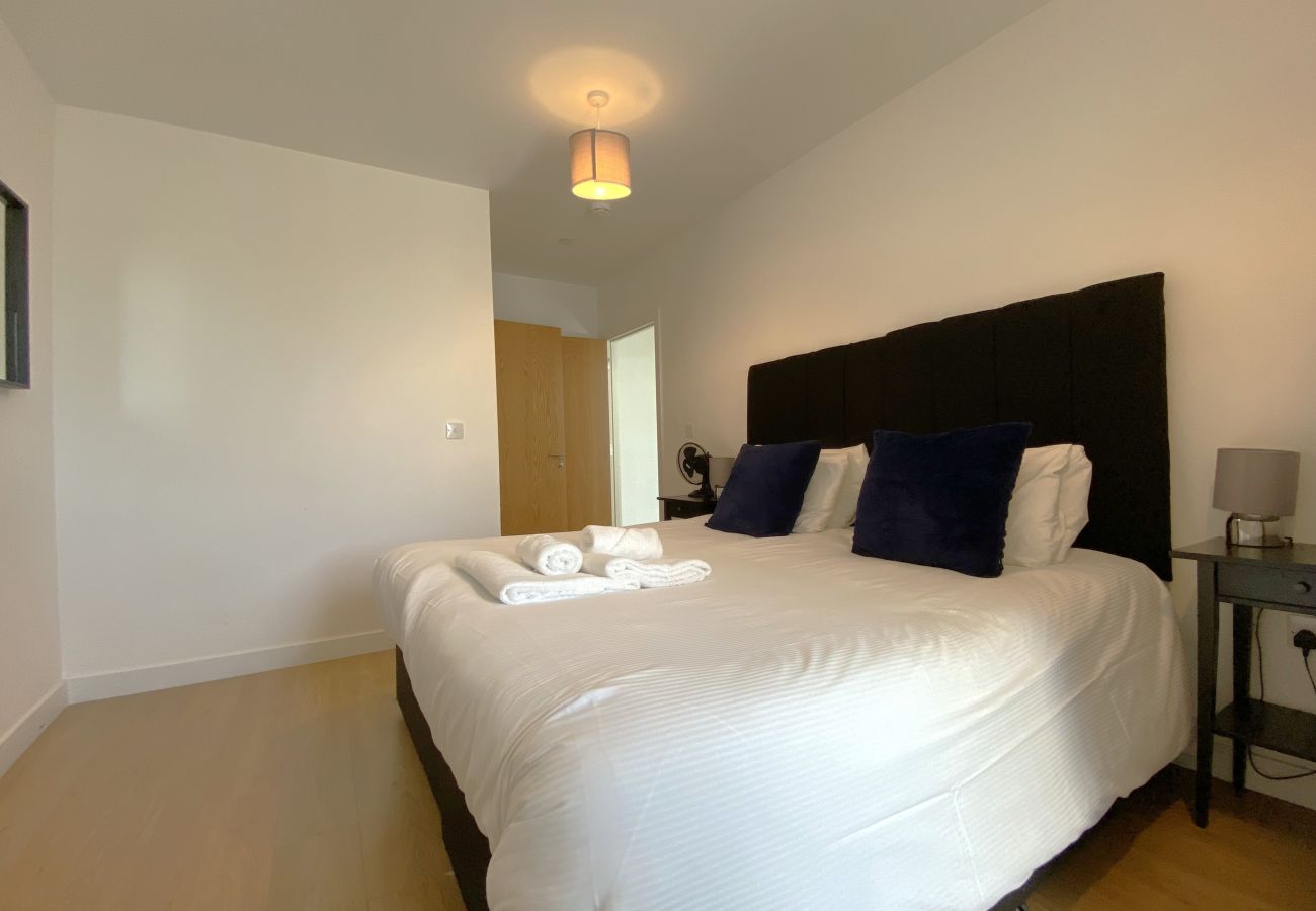 Apartment in Bracknell - Bracknell RWH Spectacular Two Bedroom Apartment Apartment in Bracknell - Bracknell RWH Spectacular Two Bedroom Apartment