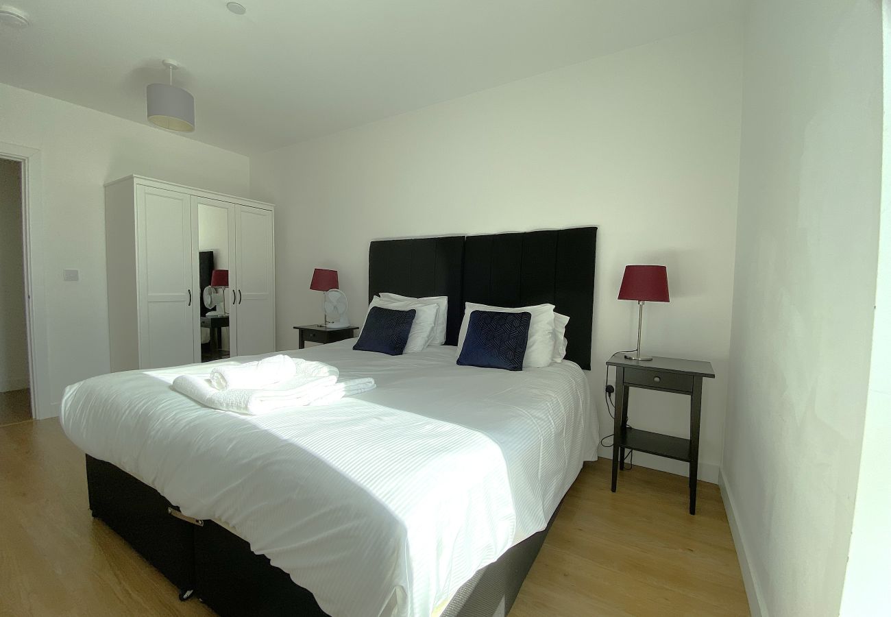 Apartment in Bracknell - Bracknell RWH Spectacular Two Bedroom Apartment Apartment in Bracknell - Bracknell RWH Spectacular Two Bedroom Apartment