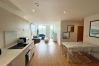 Apartment in Bracknell - Bracknell RWH Stunning Two Bedroom Apartment 