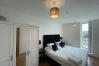 Apartment in Bracknell - Bracknell Gorgeous Modern Two Bedroom Apartment 