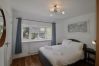 House in Sunningdale - Sunningdale Stunning Four Bedroom House  House in Sunningdale - Sunningdale Stunning Four Bedroom House