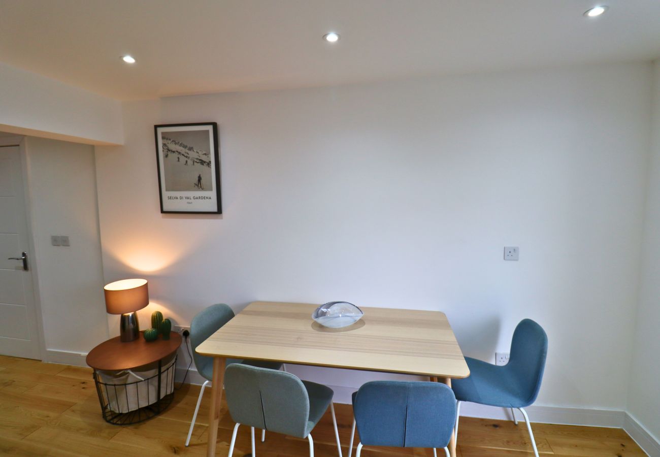 Apartment in Mitcham Junction - London Mitcham Stunning Two Bedroom Apartment 