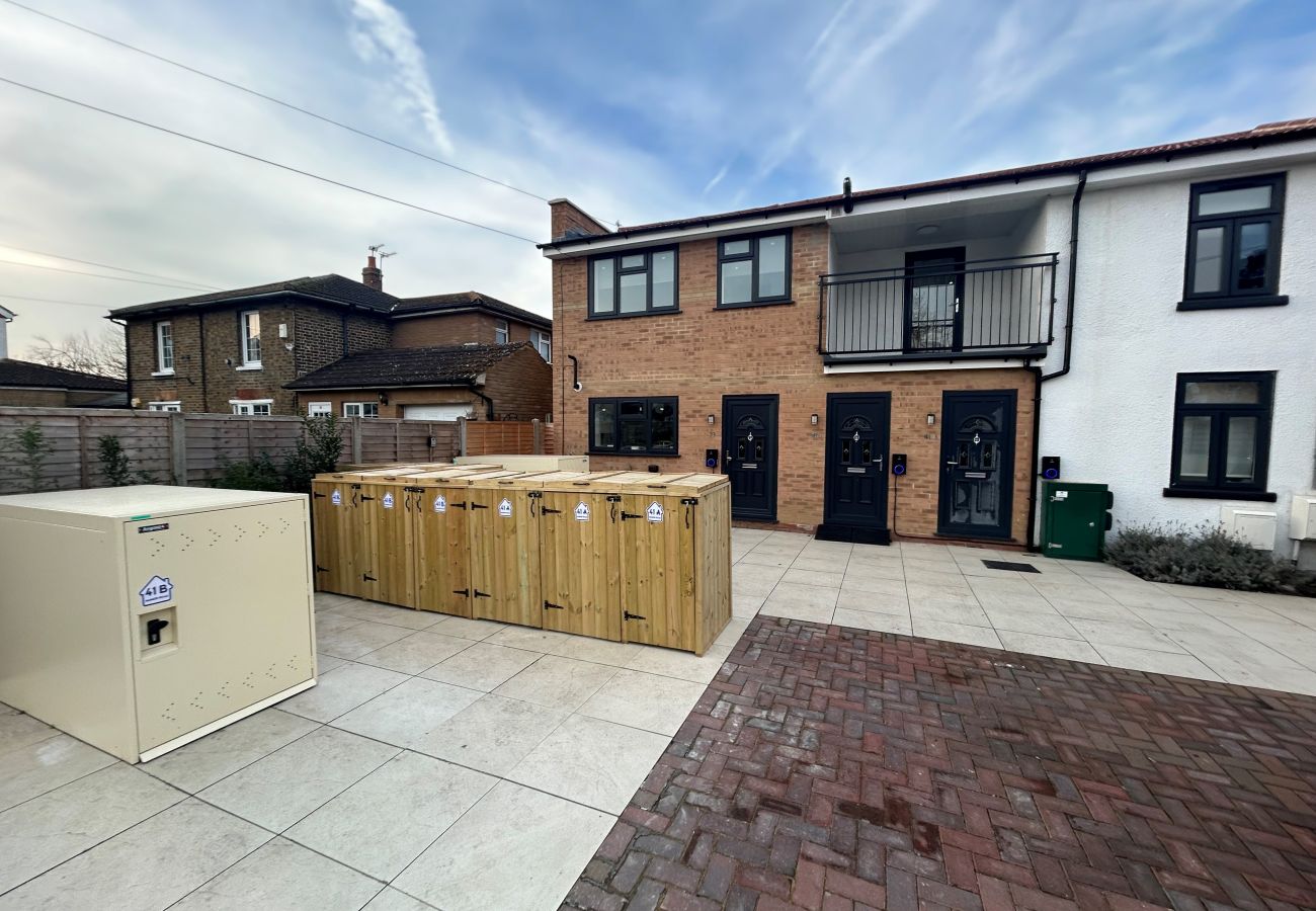 House in Mitcham Junction - London Mitcham Beautiful Three Bedroom House 