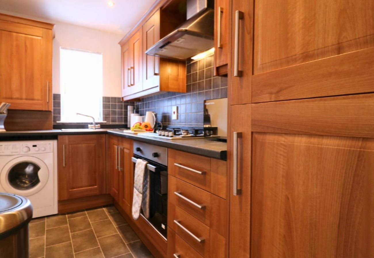 House in Motherwell - Motherwell Stylish Three Bedroom Apartment 
