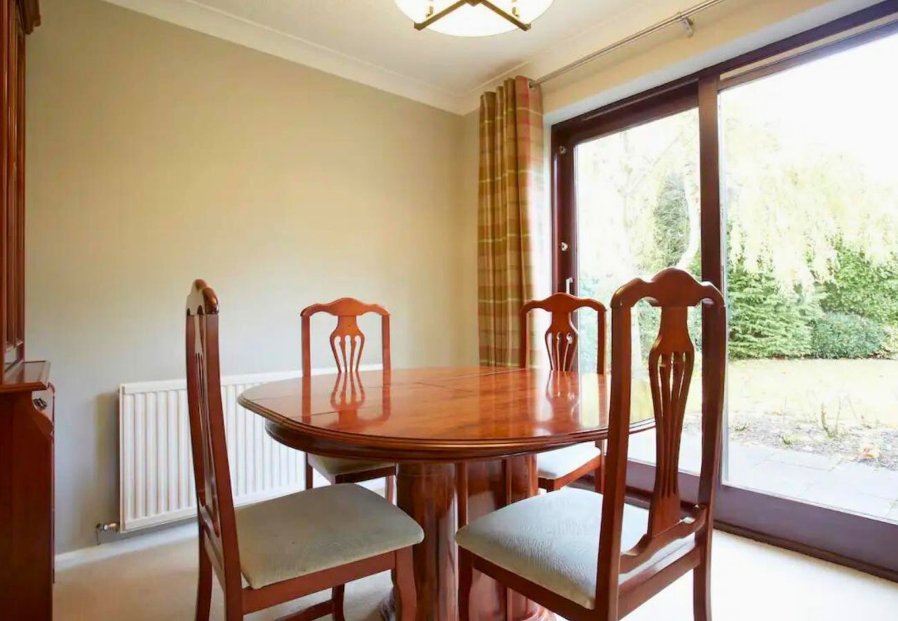 House in Wetherby - Wetherby Tranquil Three Bedroom Bungalow 