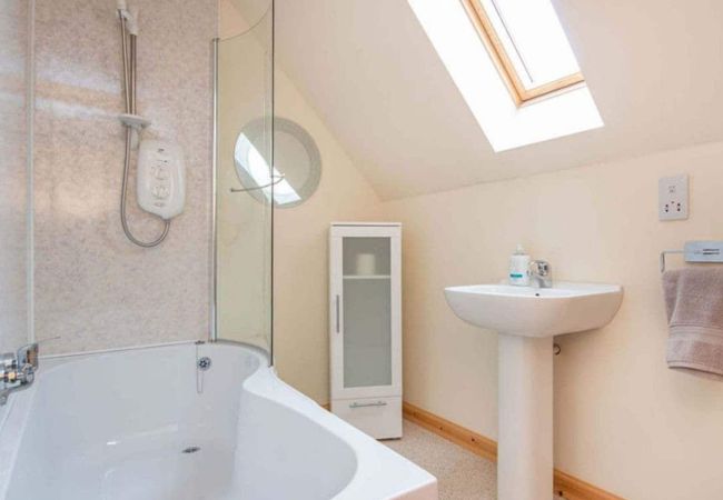 House in Brora -  Captivating Four-Bedroom Residence in Brora's Tranquil Haven House in Brora -  Captivating Four-Bedroom Residence in Brora's Tranquil Haven