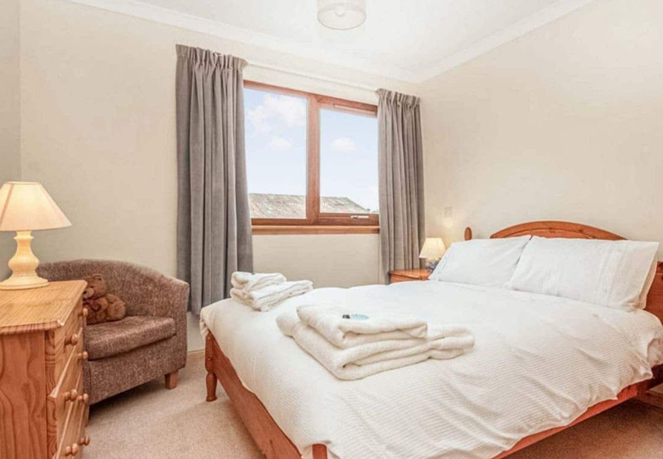 House in Brora -  Captivating Four-Bedroom Residence in Brora's Tranquil Haven