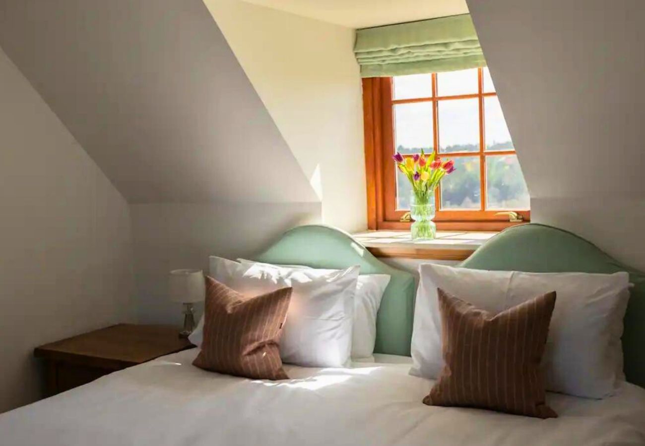 House in Skelbo - Brora Spectacular Seven Bedroom Country House 