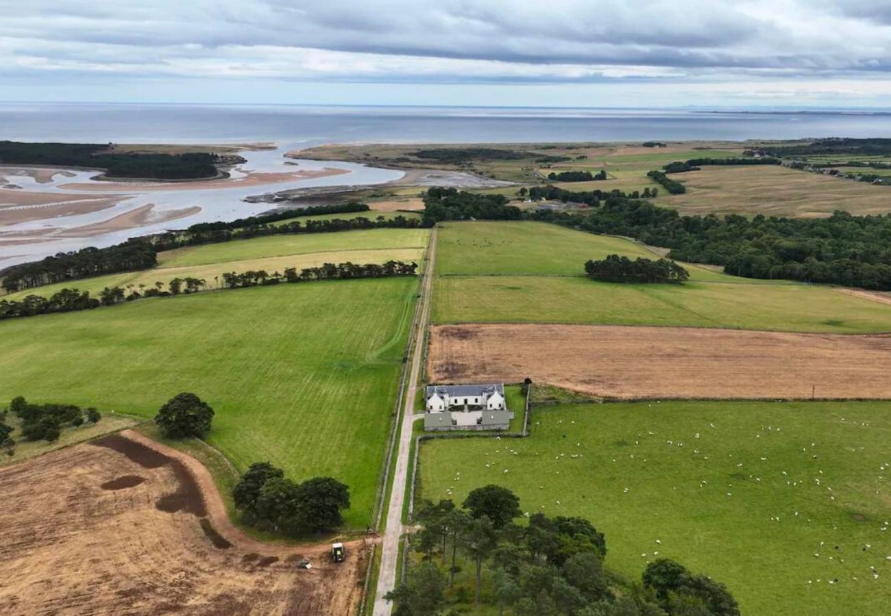 House in Skelbo - Brora Spectacular Seven Bedroom Country House 