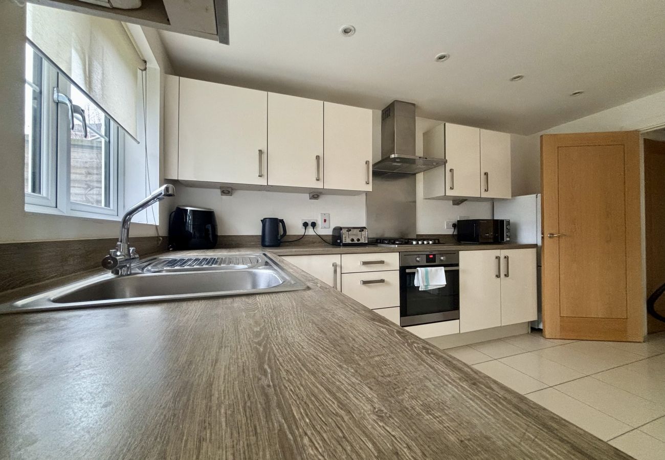 House in Taplow - Taplow Spacious Stylish Four Bedroom Townhouse 