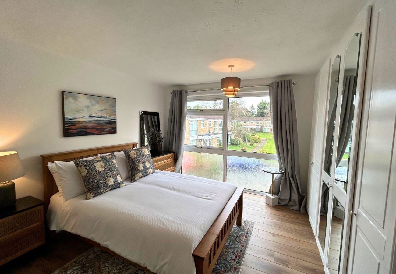 House in Weybridge - Weybridge Stunning Five Bedroom Family Home 