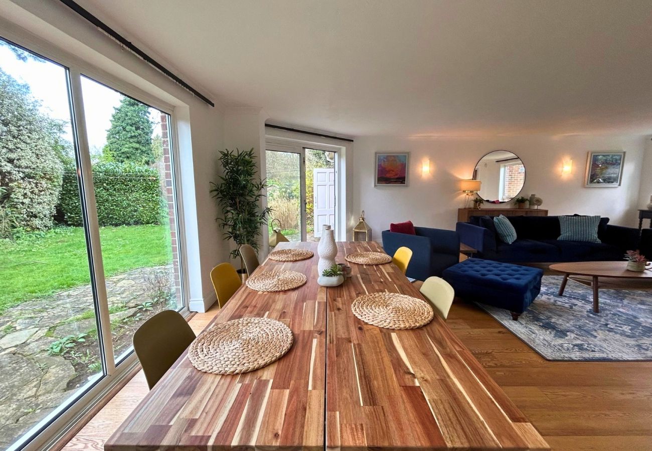 House in Weybridge - Weybridge Stunning Five Bedroom Family Home 