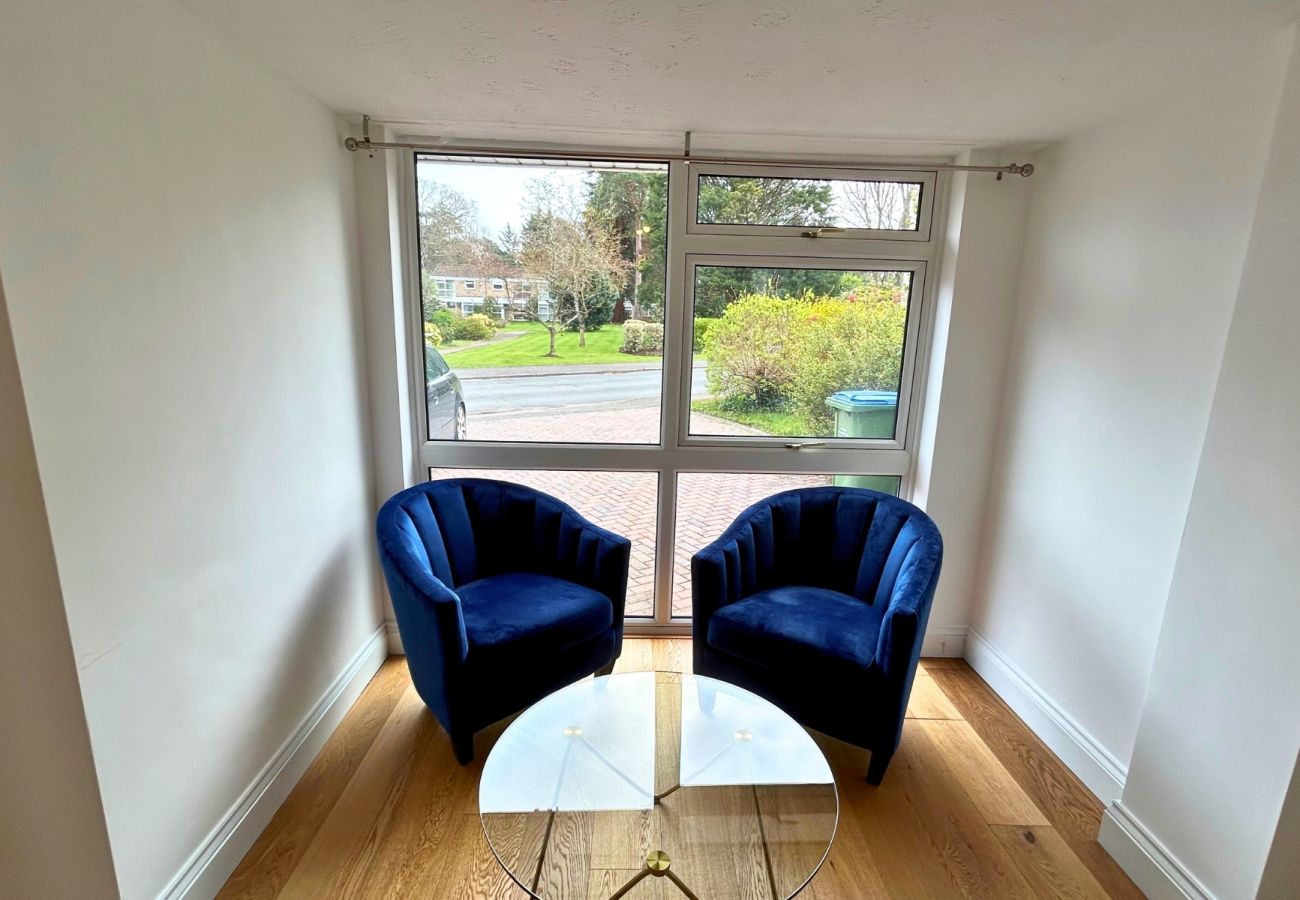 House in Weybridge - Weybridge Stunning Five Bedroom Family Home 