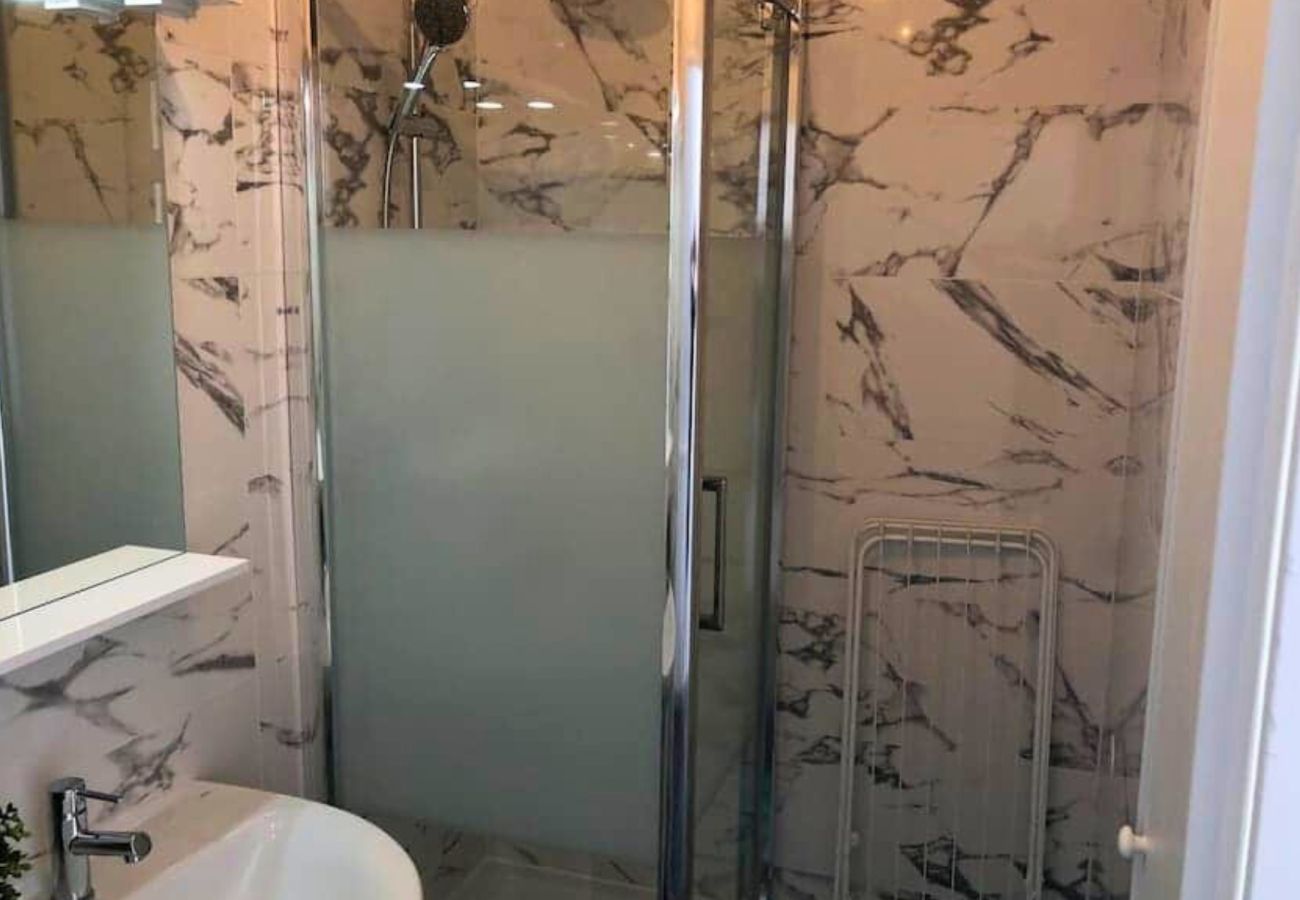 Apartment in La Plaine-Saint-Denis - Saint-Denis Fellini 