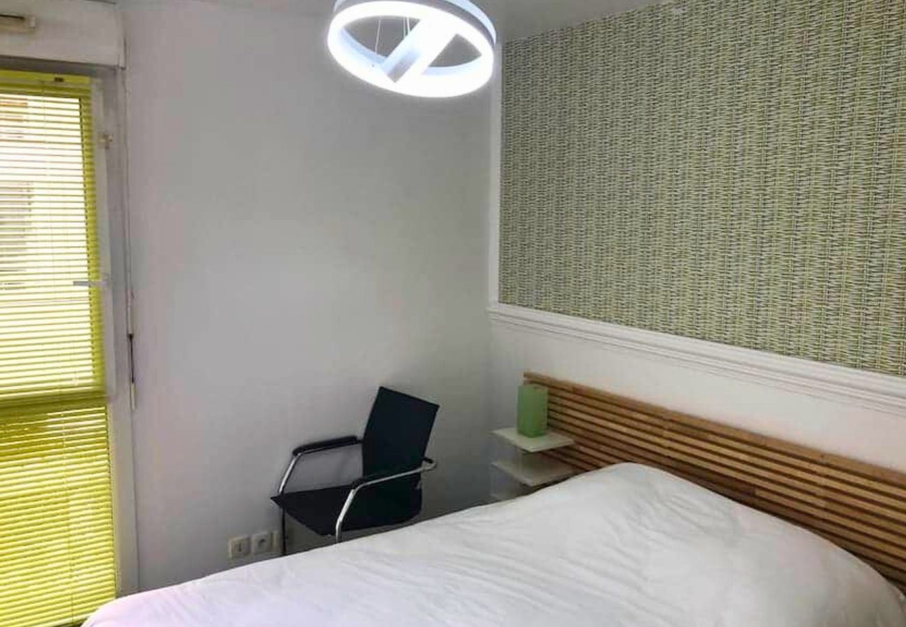 Apartment in La Plaine-Saint-Denis - Saint-Denis Fellini 
