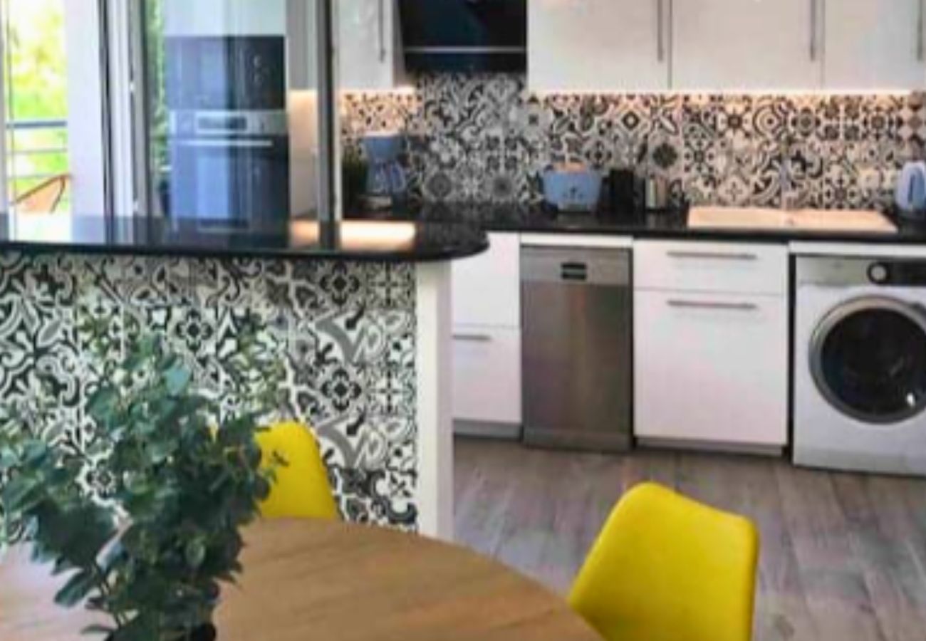 Apartment in La Plaine-Saint-Denis - Saint-Denis Fruit Trees