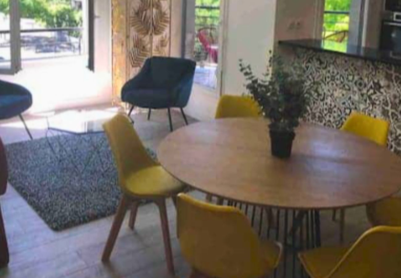 Apartment in La Plaine-Saint-Denis - Saint-Denis Fruit Trees